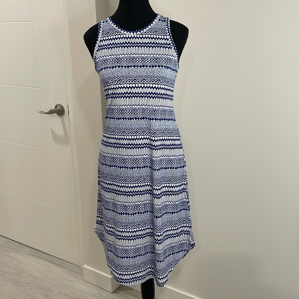Banana Republic Cute Blue &white Midi Dress with knotted back .
